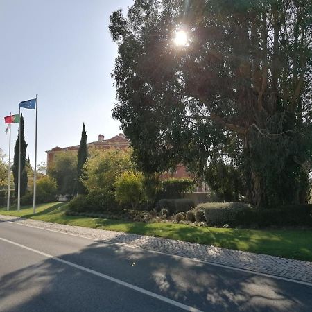 Villa With Swimming Pool In Golf Resort 토레스베드라스 외부 사진